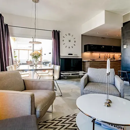 Rg - Elegant 2 Bedroom In Puerto B Apartment